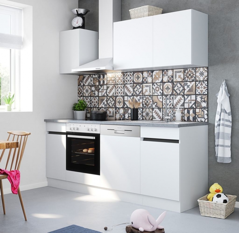 Optifit Jaka Küchenblock Luca mit Geschirrspüler und Glaskeramik Kochfeld  210 cm in weiß 213E-0+ | Sockelblenden