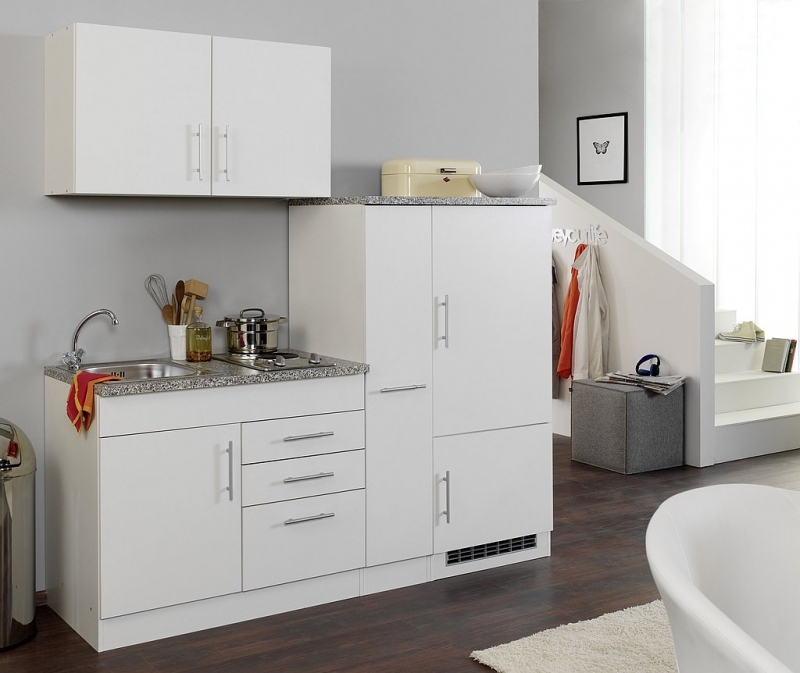 Held Möbel Singleküche Toronto 190 cm weiß matt mit Apothekerauszug  Kühlschrank Kochfeld und Einbauspüle